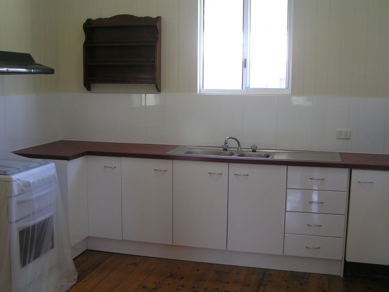 42 Weinam Street, Redland Bay QLD 4165