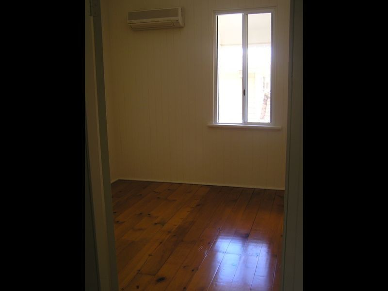 42 Weinam Street, Redland Bay QLD 4165