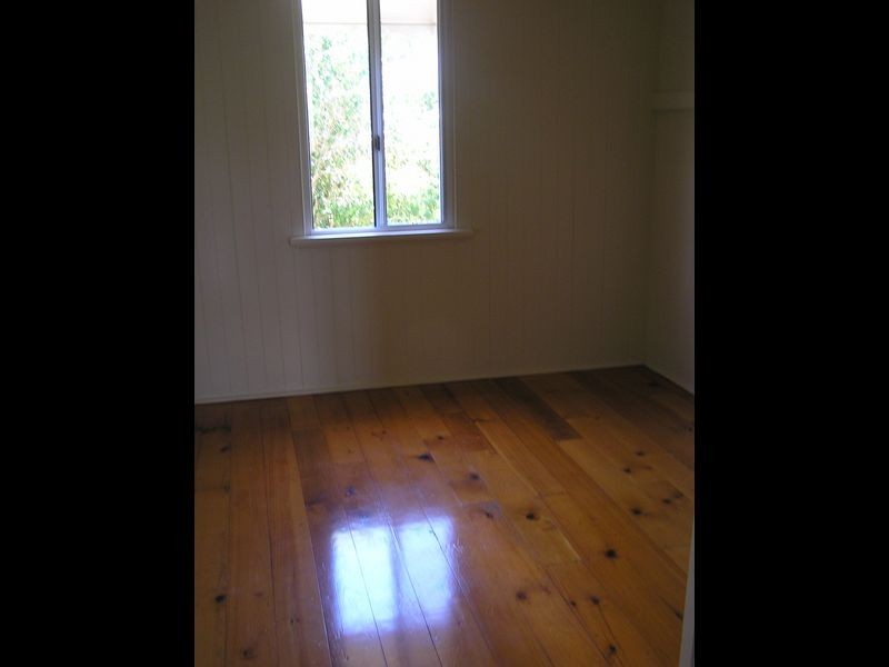 42 Weinam Street, Redland Bay QLD 4165