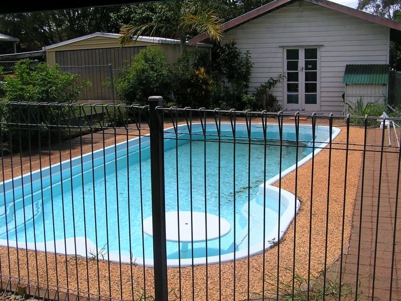 42 Weinam Street, Redland Bay QLD 4165