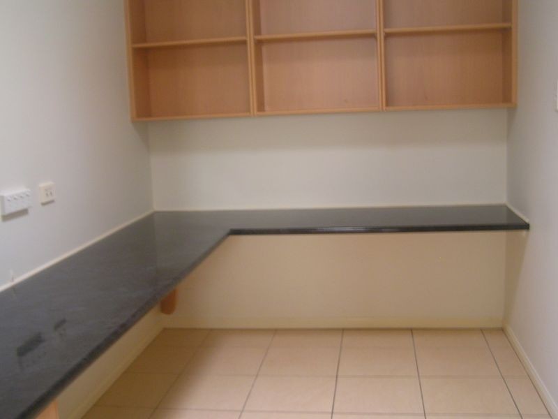 8 Linderman Place, Redland Bay QLD 4165