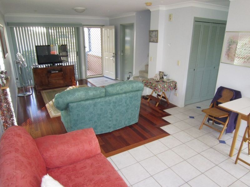 7/11 Trevally Court, Manly West QLD 4179