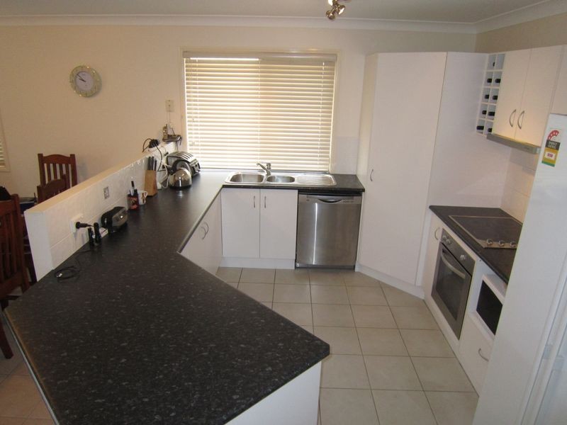 51 Olsen Crescent, Wakerley QLD 4154