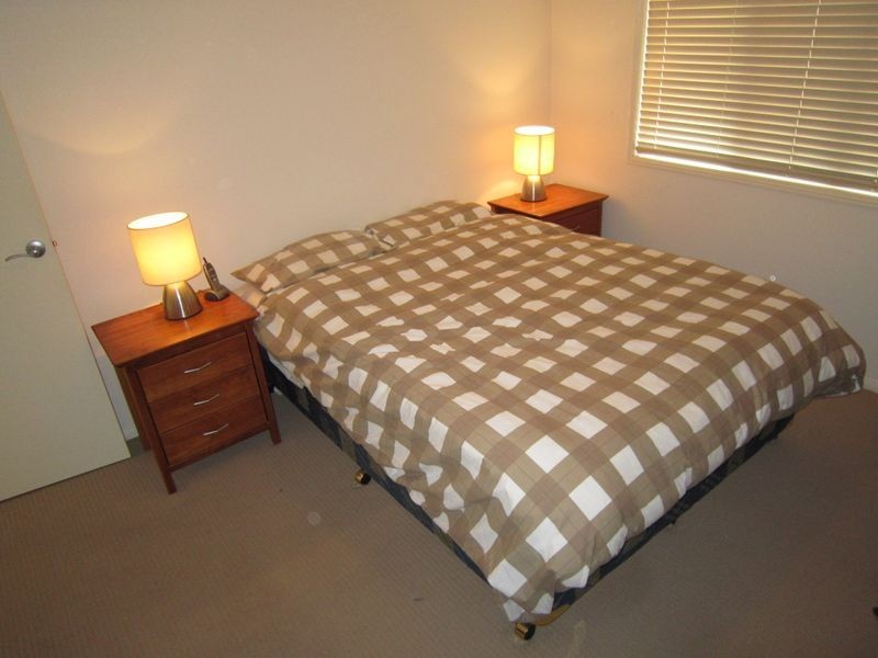 51 Olsen Crescent, Wakerley QLD 4154