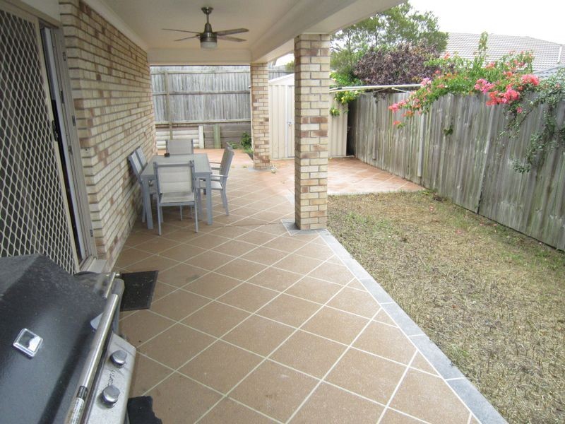 51 Olsen Crescent, Wakerley QLD 4154