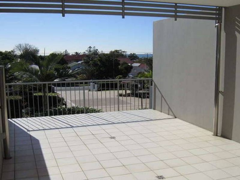 1/82 Bay Terrace, Wynnum QLD 4178