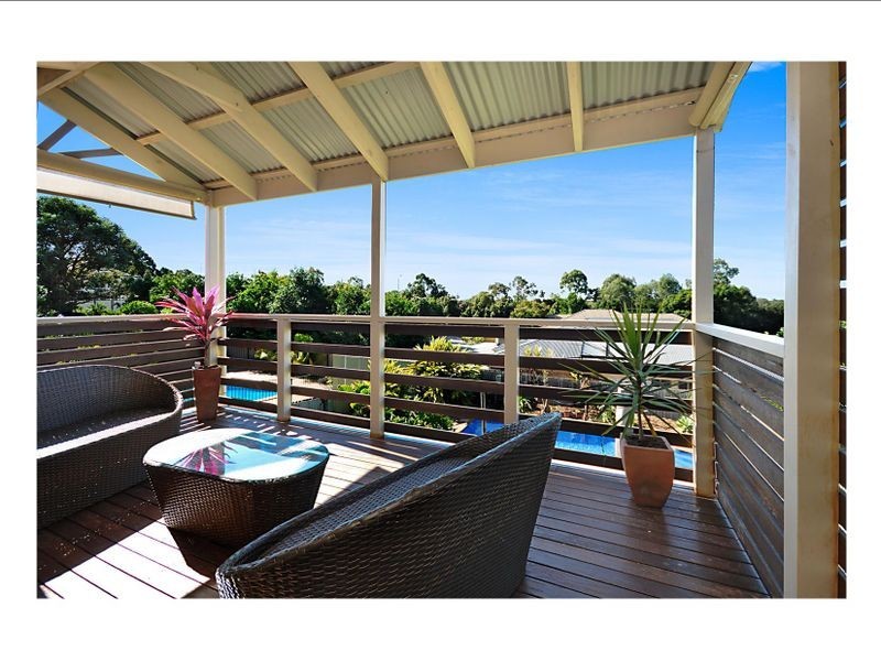 18 Sylvania Street, Wellington Point QLD 4160