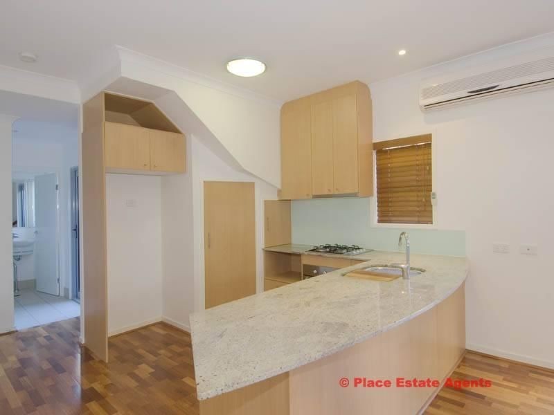 1/121 Hawthorne Road, Hawthorne QLD 4171