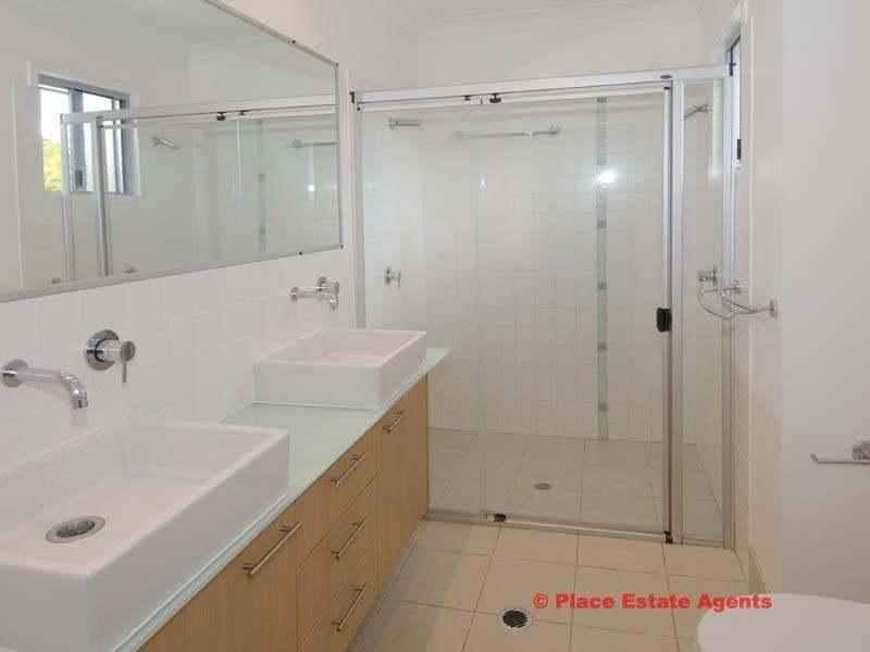 1/121 Hawthorne Road, Hawthorne QLD 4171