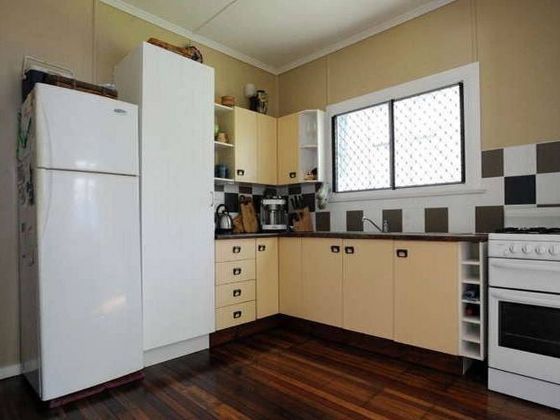 17 Sheperd Street, Wynnum QLD 4178