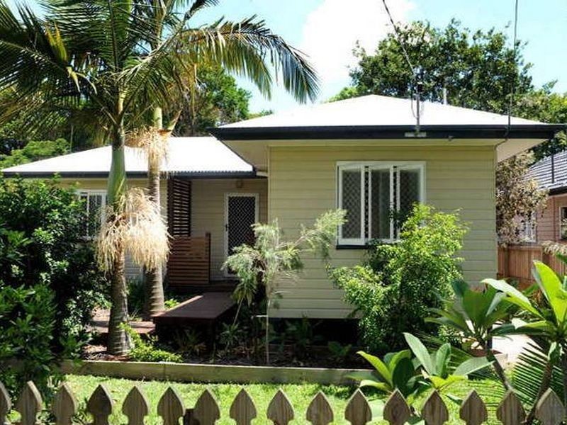17 Sheperd Street, Wynnum QLD 4178