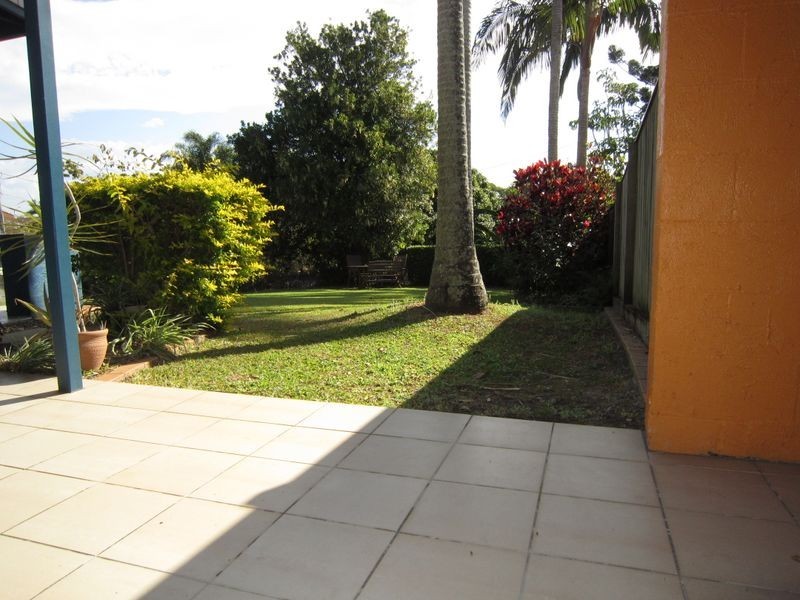 27a Arnold Street, Manly QLD 4179