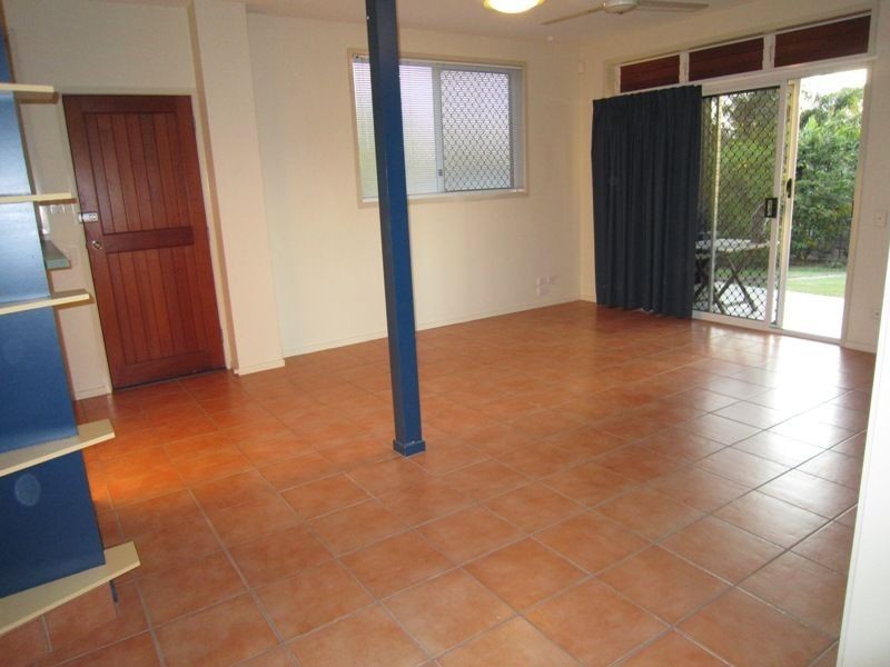 27a Arnold Street, Manly QLD 4179