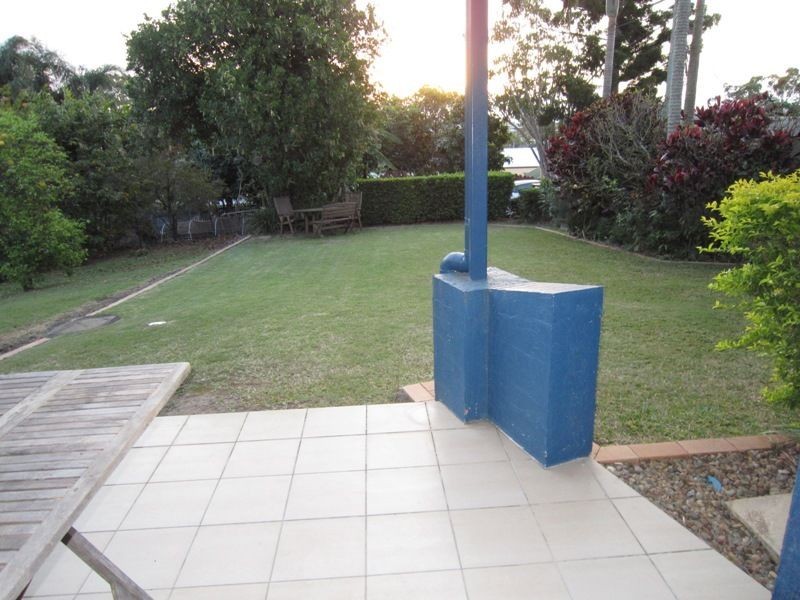 27a Arnold Street, Manly QLD 4179