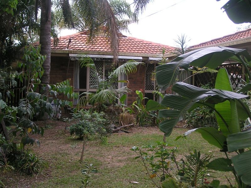 11 Thomas Street, Birkdale QLD 4159