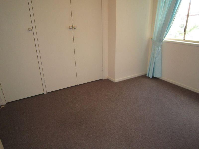 147 Meadowlands Road, Carindale QLD 4152