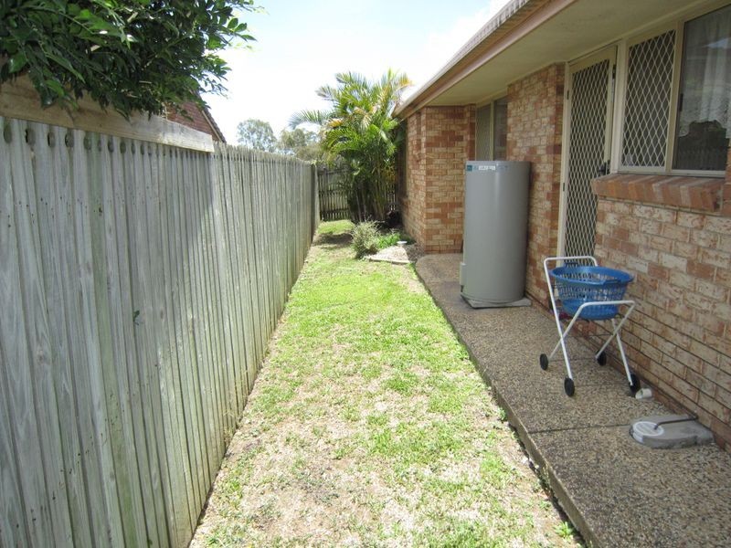 147 Meadowlands Road, Carindale QLD 4152