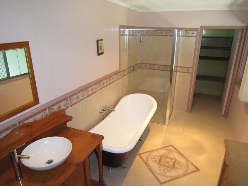 16 John Street, Thorneside QLD 4158