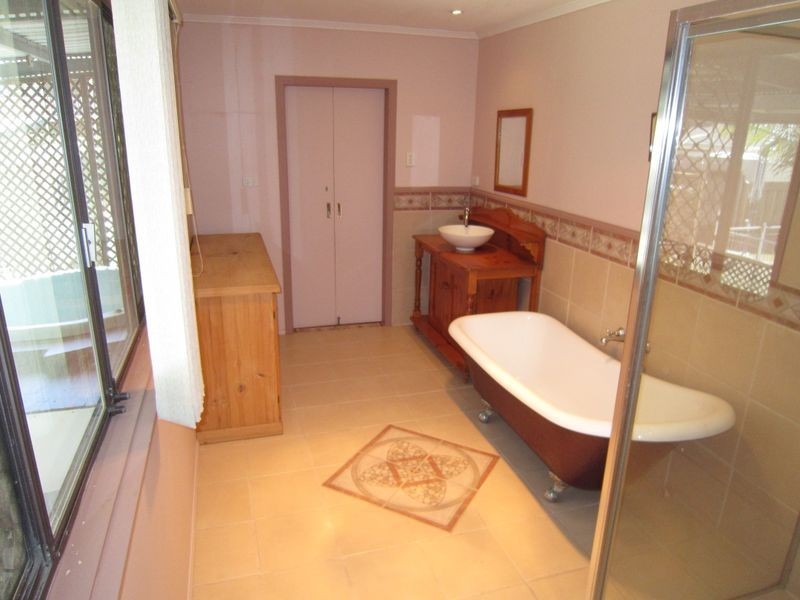 16 John Street, Thorneside QLD 4158