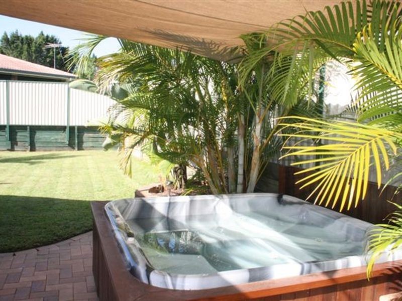 4 Bellini Ct, Alexandra Hills QLD 4161