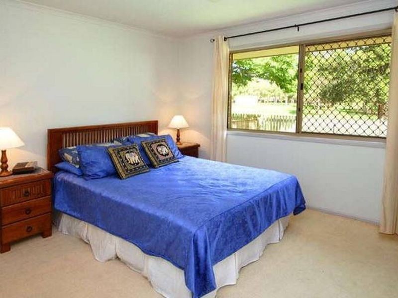 8 Maxwell Street, Wynnum West QLD 4178