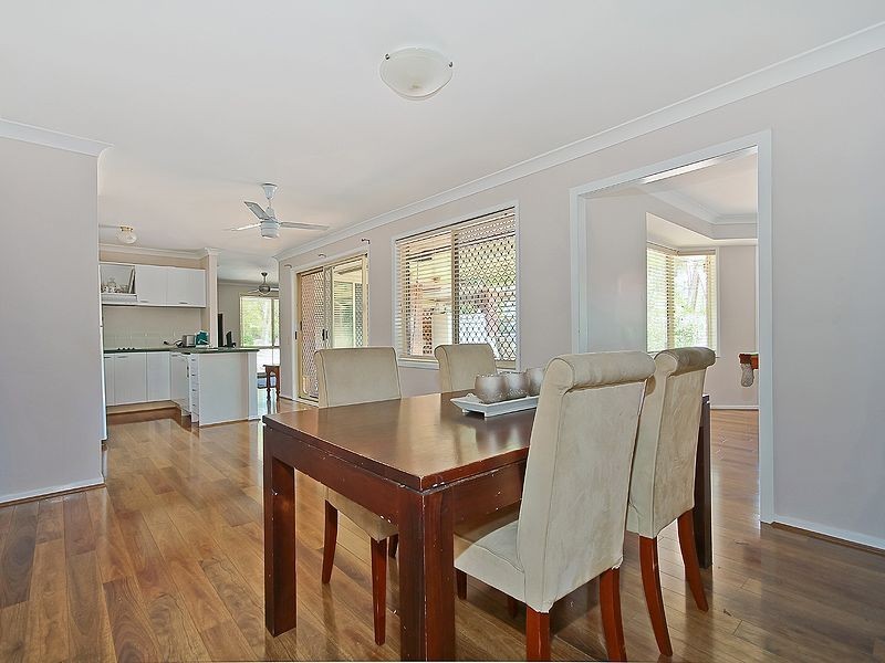 9 Folkstone Street, Wellington Point QLD 4160