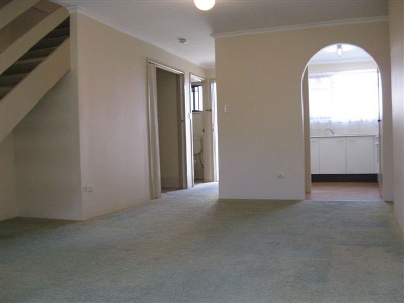 2/13 Holland Crescent, Capalaba QLD 4157
