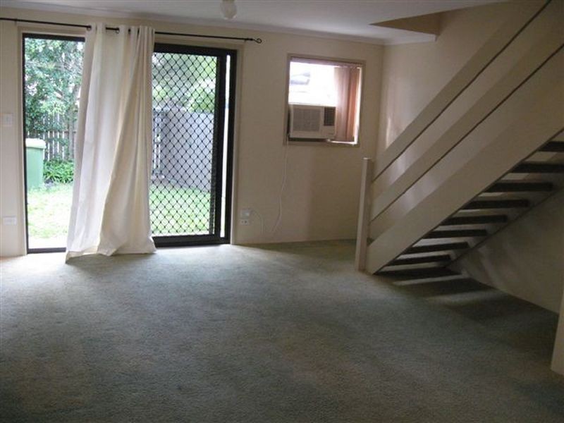 2/13 Holland Crescent, Capalaba QLD 4157