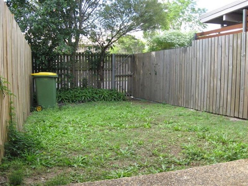2/13 Holland Crescent, Capalaba QLD 4157