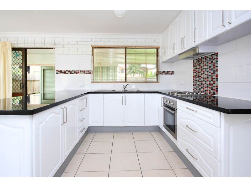 11 Moku Crescent, Birkdale QLD 4159