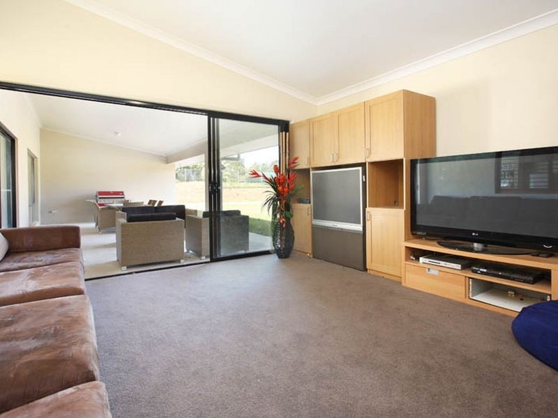 99 Tyberry Street, Chandler QLD 4155