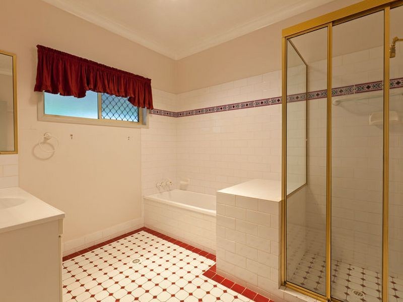 23 Tipuana Drive, Capalaba QLD 4157