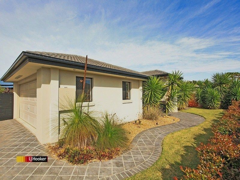 2 Pellita Court, Victoria Point QLD 4165