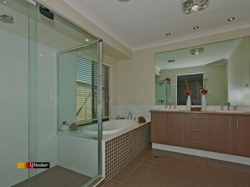 2 Pellita Court, Victoria Point QLD 4165