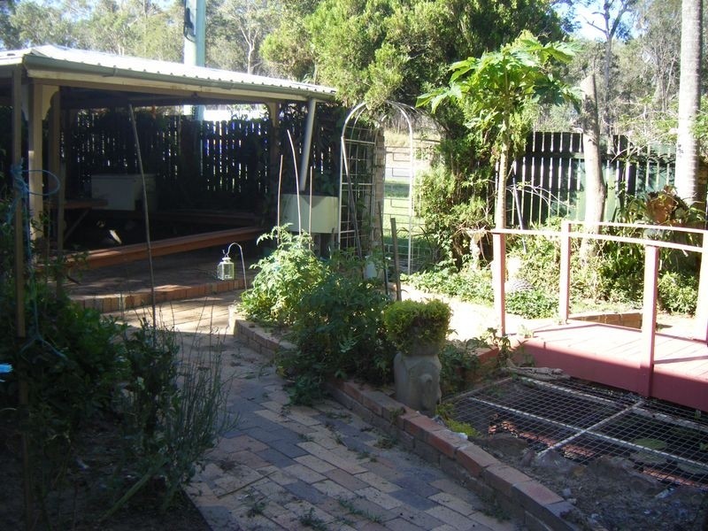 349 Redland Bay Rd, Capalaba QLD 4157