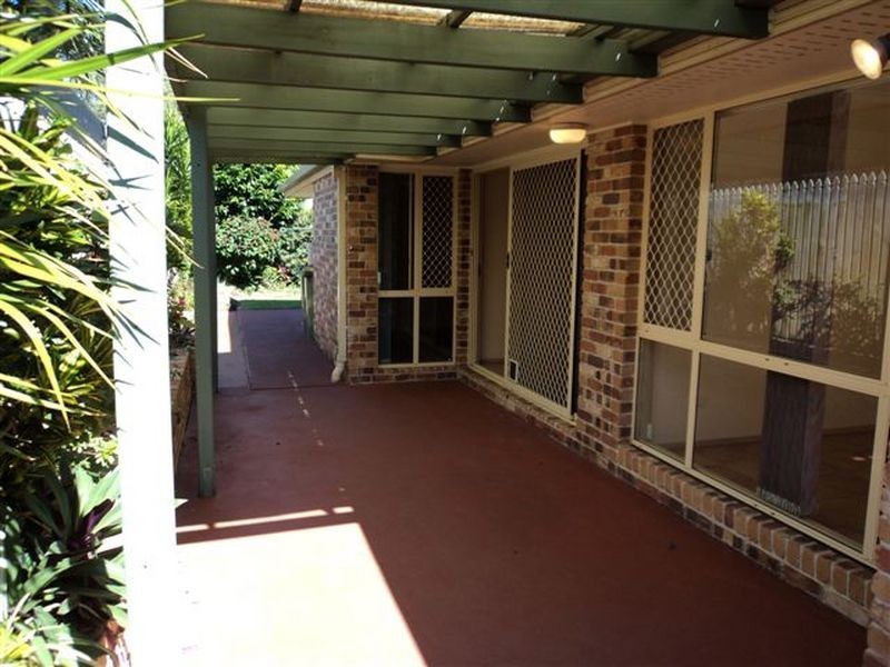 2/9 Daveson Street, Capalaba QLD 4157
