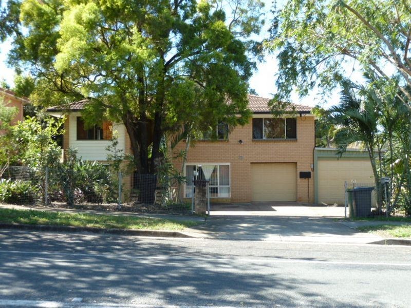 21 Charles Street, Birkdale QLD 4159