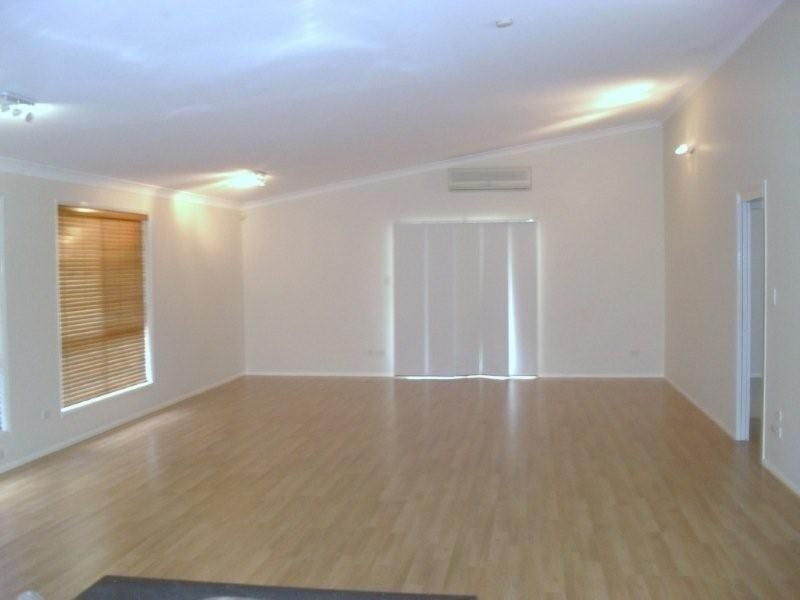 8 Willard Road, Capalaba QLD 4157