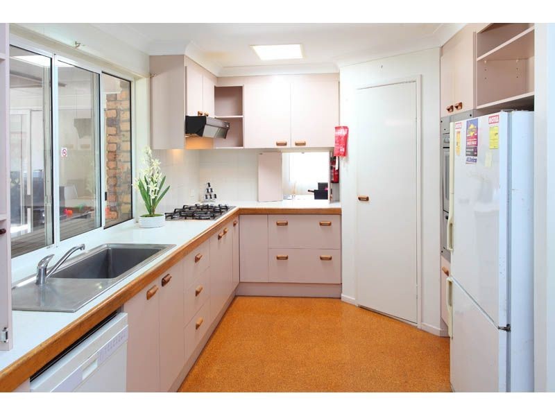 169 Birkdale Rd, Birkdale QLD 4159