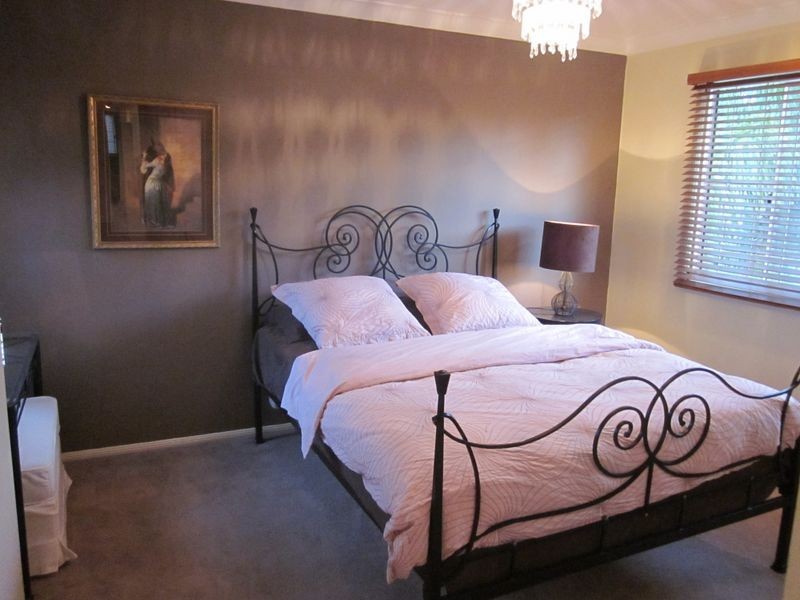 9 Quetta Close, Carindale QLD 4152