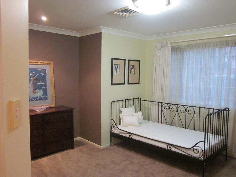 9 Quetta Close, Carindale QLD 4152
