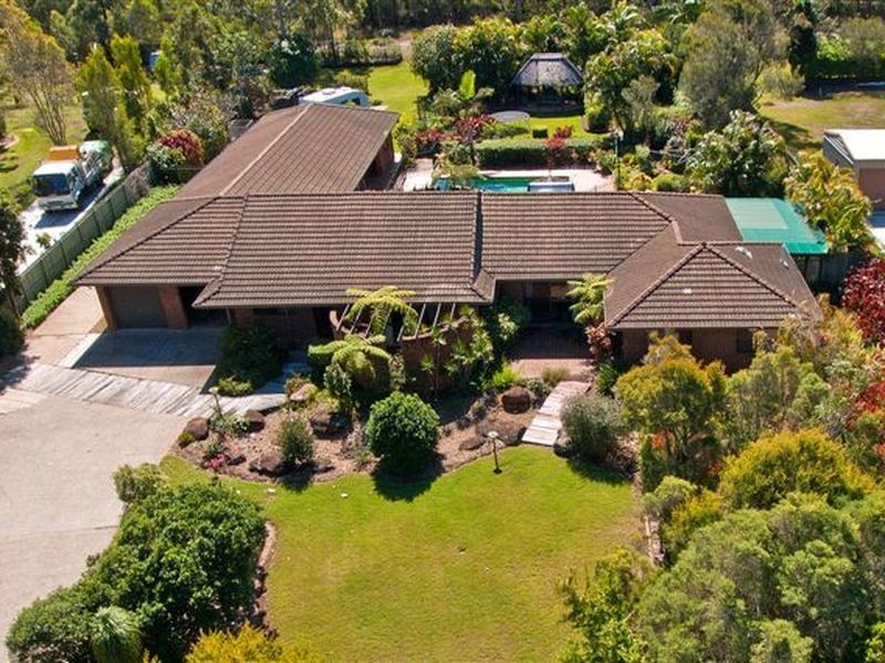 63 Whitehall Avenue, Birkdale QLD 4159