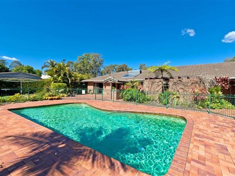 63 Whitehall Avenue, Birkdale QLD 4159