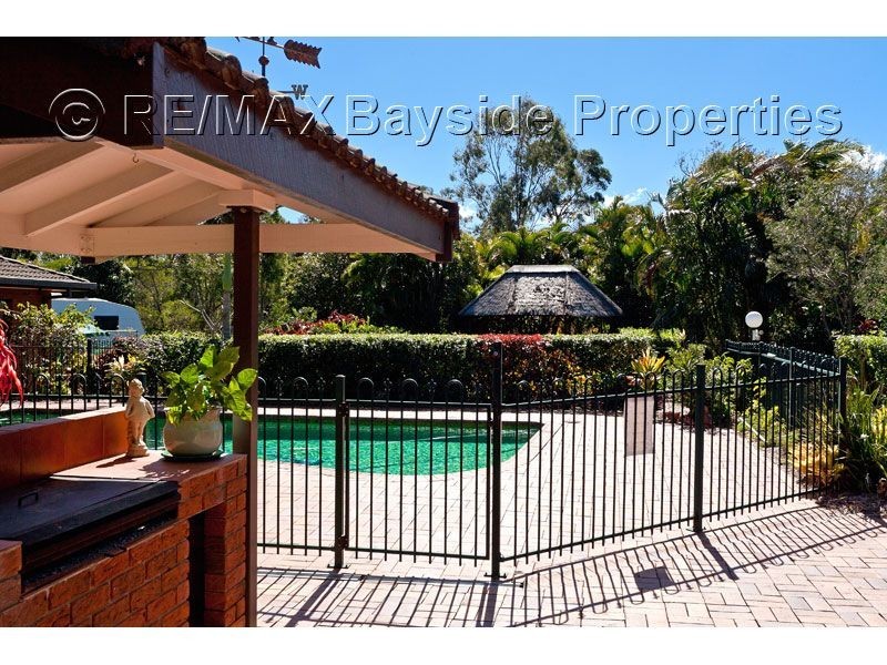 63 Whitehall Avenue, Birkdale QLD 4159