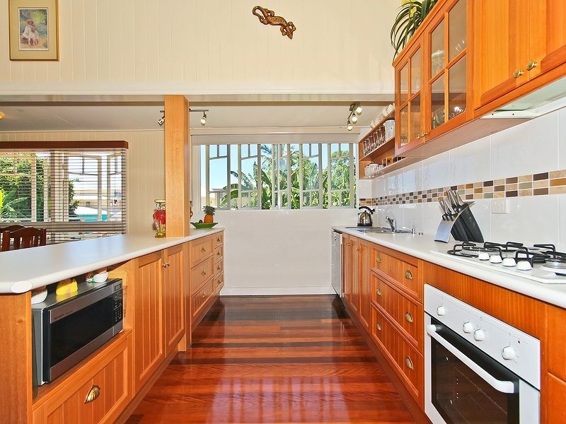 75 Main Road, Wellington Point QLD 4160