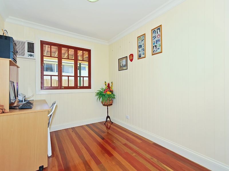 75 Main Road, Wellington Point QLD 4160