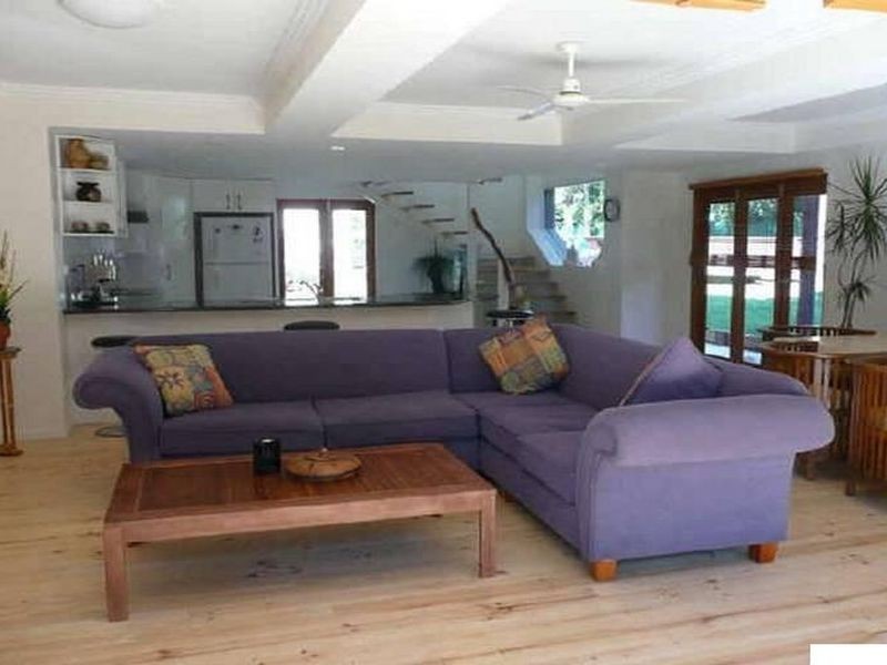 290 Victoria Parade West, Coochiemudlo Island QLD 4184