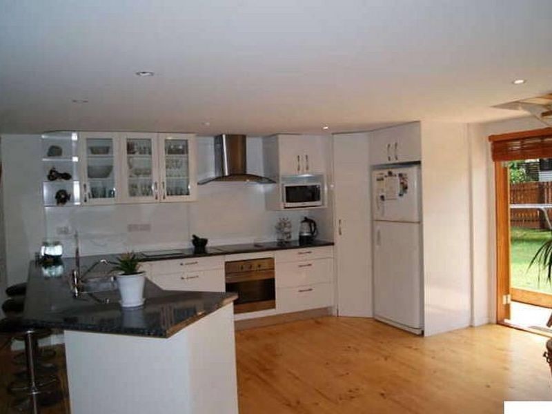 290 Victoria Parade West, Coochiemudlo Island QLD 4184