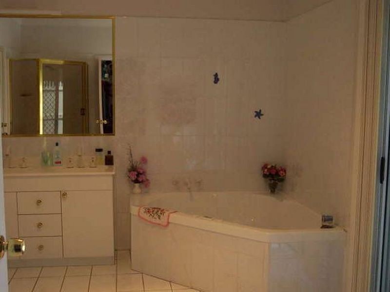 21 Curringa Court, Carbrook QLD 4130