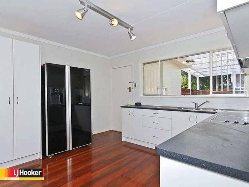 4 Nirimba Street, Manly West QLD 4179